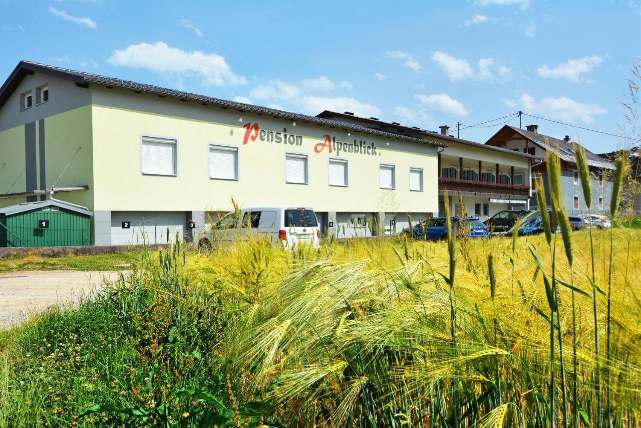 Alpenblick - modernes und großzügiges Apartment Villach Exterior foto